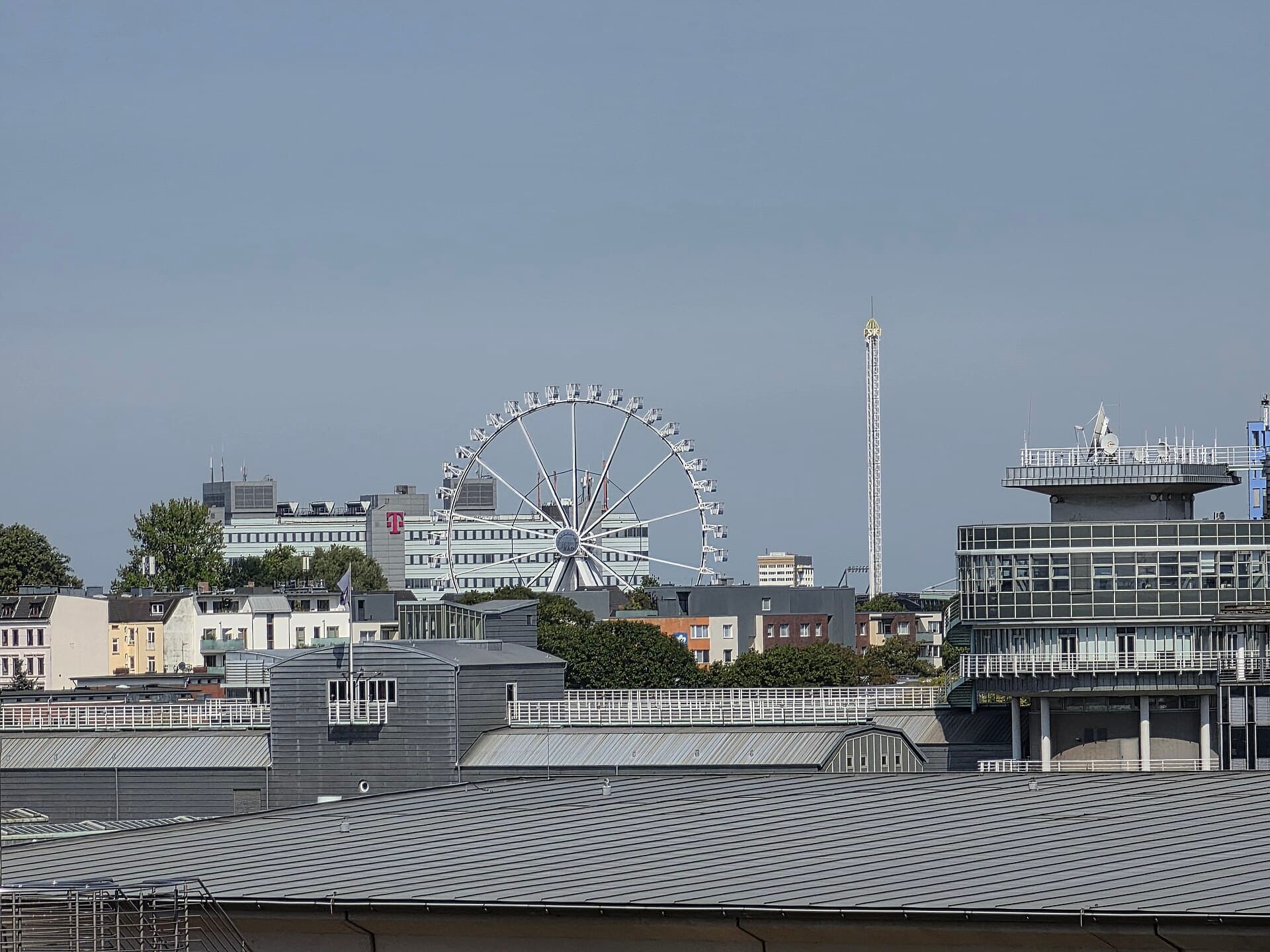 Street view of St. Pauli with the Heiligengeistfeld in the background and the Hamburg TV tower