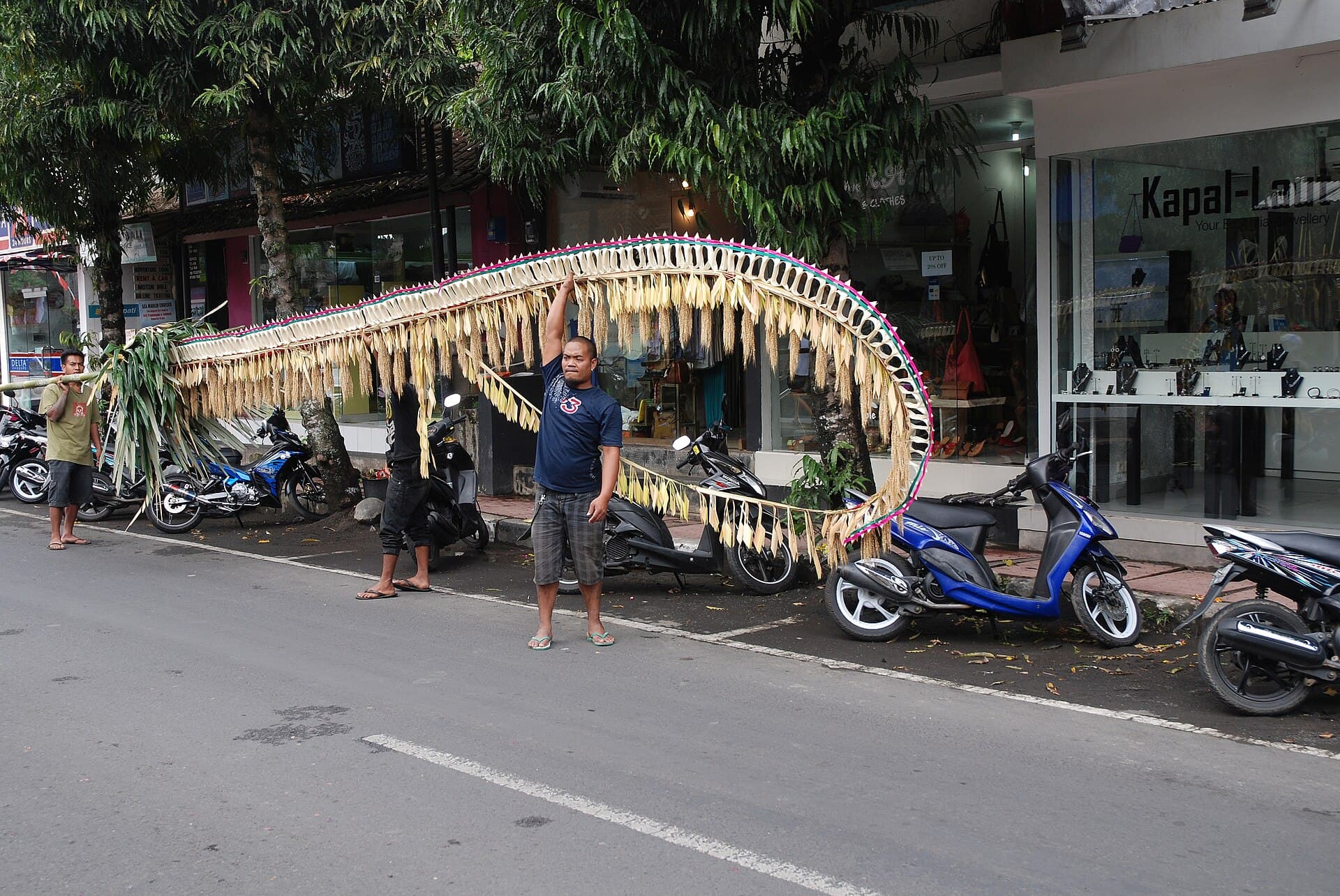 Balinese lawar being prepared on Penampahan Galungan