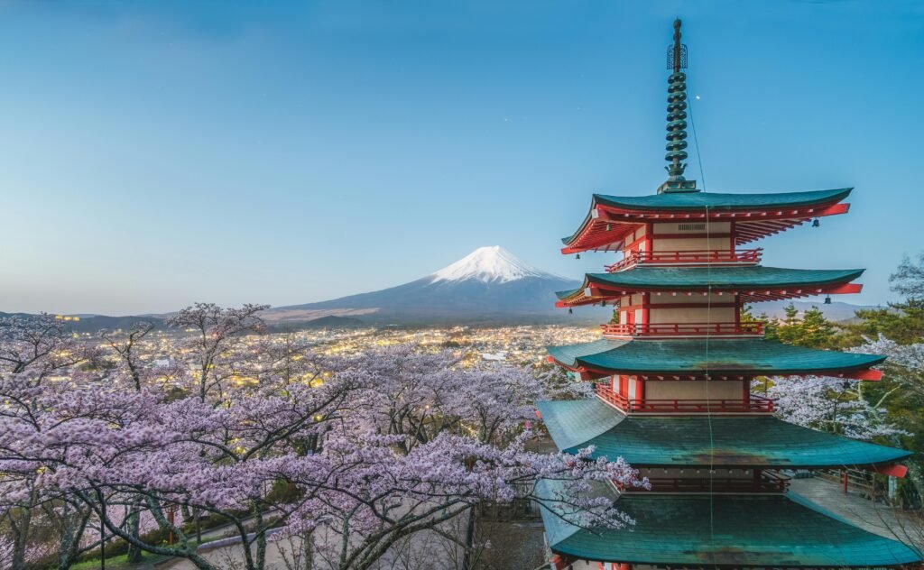 Arakurayama Sengen Park - iconic view of Fuji